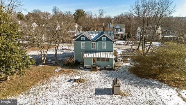 10 NEW CUT RD, Round Hill, VA 20141