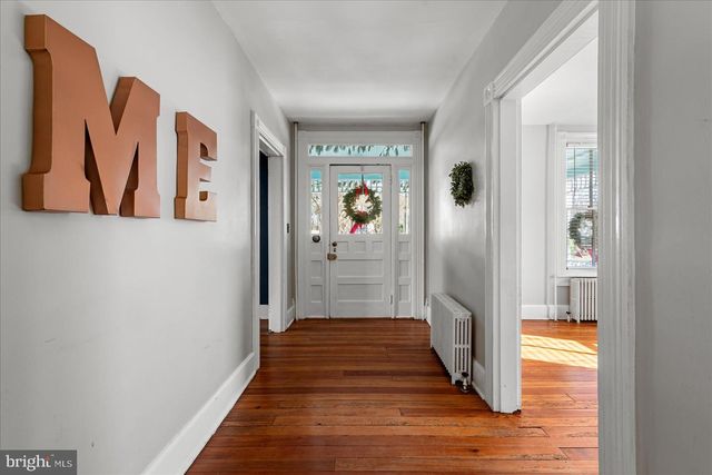 10 NEW CUT RD, Round Hill, VA 20141