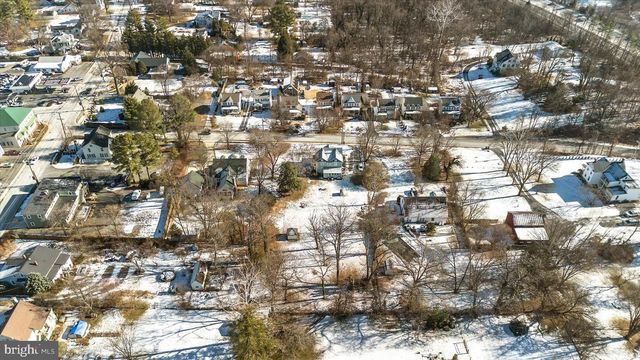 10 NEW CUT RD, Round Hill, VA 20141