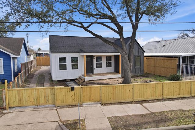 532 N Super Street, Houston, TX 77011