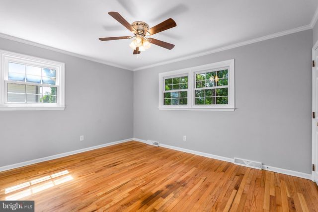 1207 FLINT HILL RD, Wilmington, DE 19808