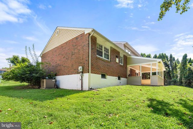 1207 FLINT HILL RD, Wilmington, DE 19808