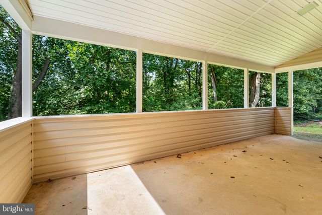 1207 FLINT HILL RD, Wilmington, DE 19808