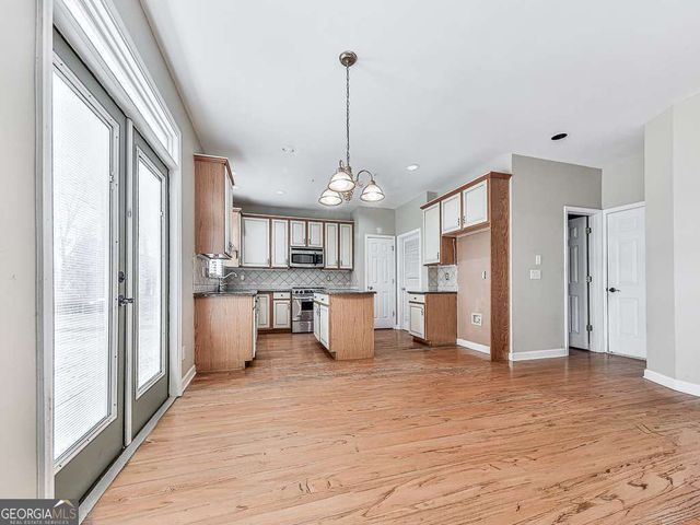 770 Heathland Drive, Roswell, GA 30075