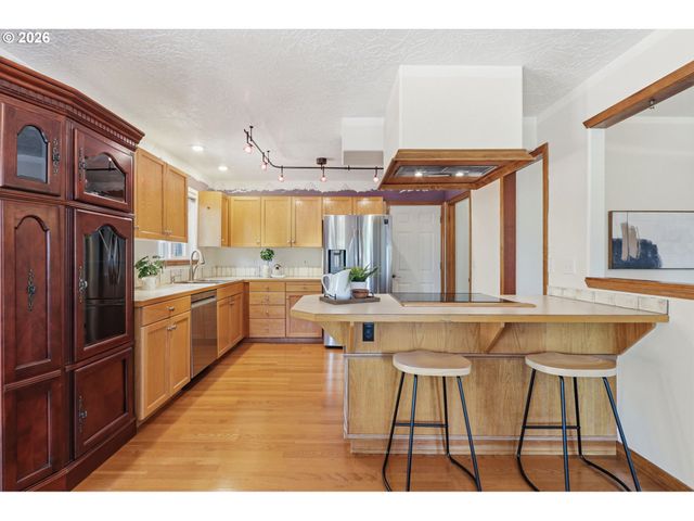 22890 Sw LINCOLN St, Sherwood, OR 97140