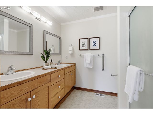 22890 Sw LINCOLN St, Sherwood, OR 97140