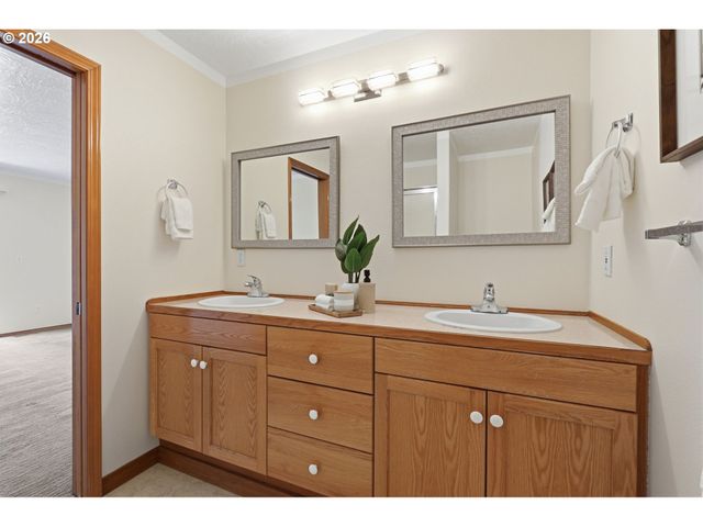 22890 Sw LINCOLN St, Sherwood, OR 97140