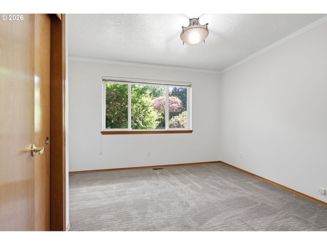 22890 Sw LINCOLN St, Sherwood, OR 97140