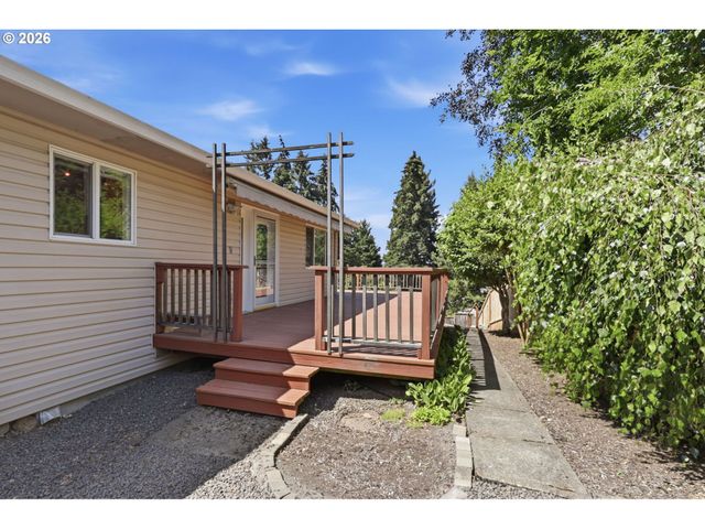 22890 Sw LINCOLN St, Sherwood, OR 97140