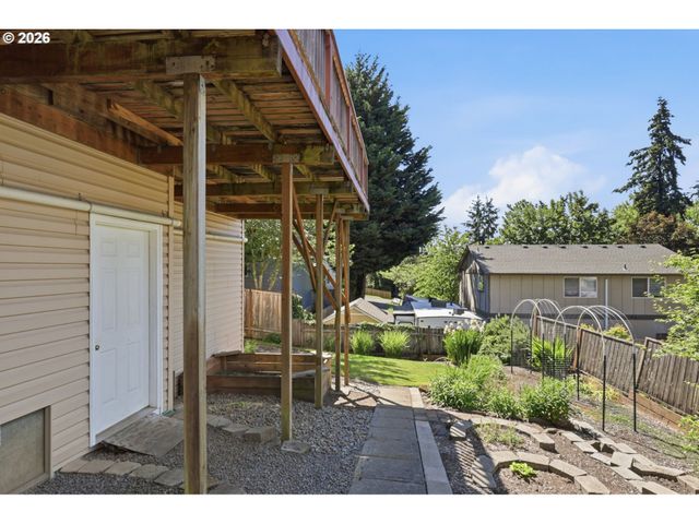 22890 Sw LINCOLN St, Sherwood, OR 97140