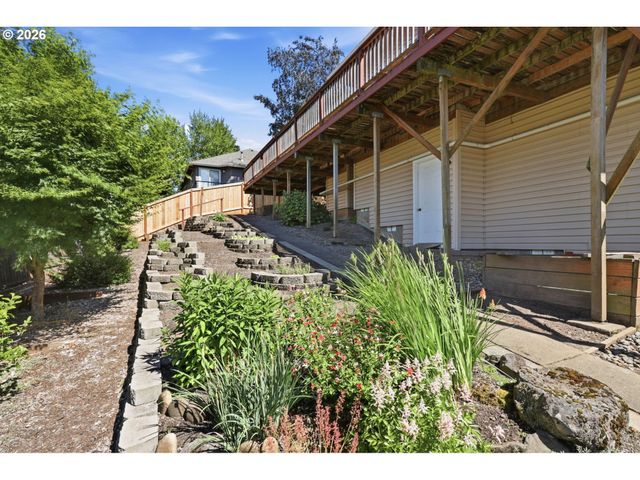 22890 Sw LINCOLN St, Sherwood, OR 97140