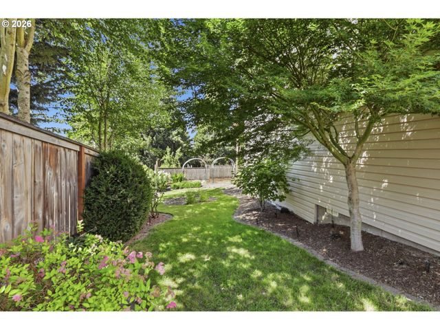 22890 Sw LINCOLN St, Sherwood, OR 97140