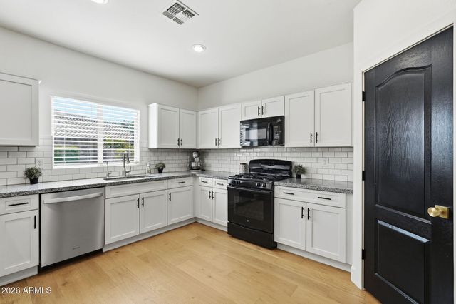 4932 S DASSAULT Way, Mesa, AZ 85212