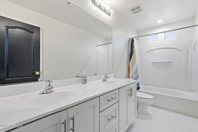 4932 S DASSAULT Way, Mesa, AZ 85212