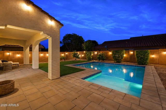 4932 S DASSAULT Way, Mesa, AZ 85212