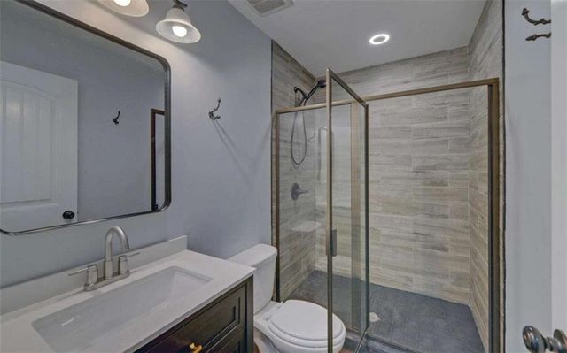 5270 Union Circle, Flowery Branch, GA 30542