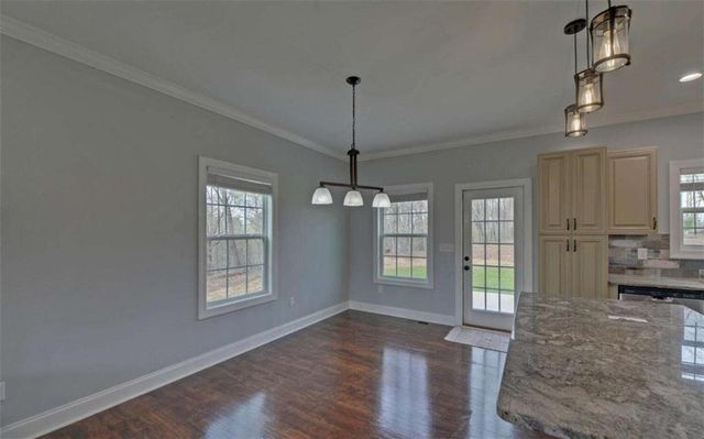 5270 Union Circle, Flowery Branch, GA 30542
