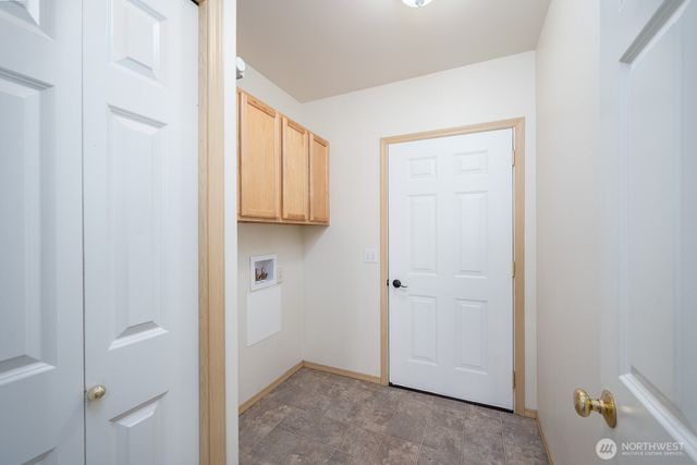 901 W Windrose Drive, Moses Lake, WA 98837