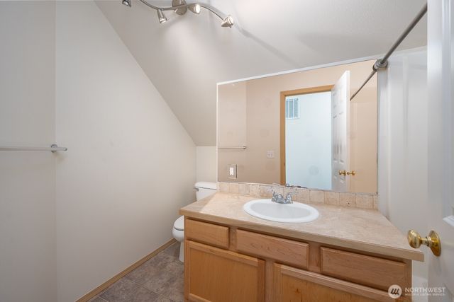 901 W Windrose Drive, Moses Lake, WA 98837