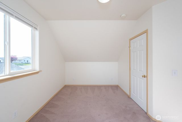 901 W Windrose Drive, Moses Lake, WA 98837