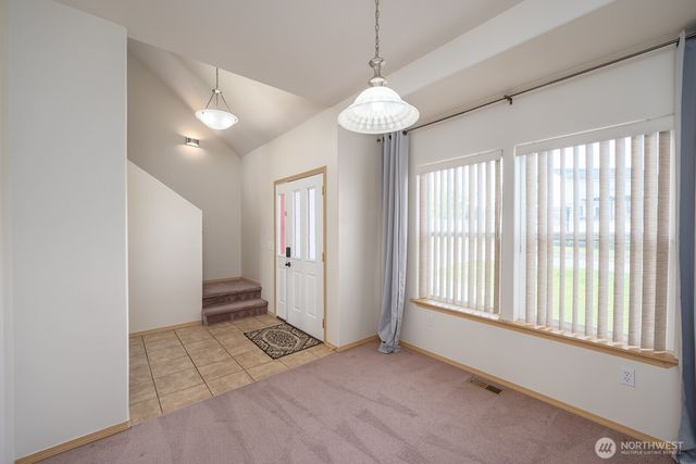 901 W Windrose Drive, Moses Lake, WA 98837