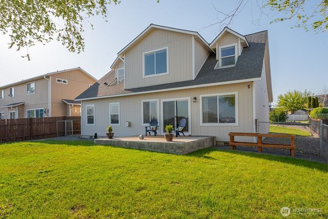 901 W Windrose Drive, Moses Lake, WA 98837