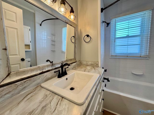 7176 Moores Mill Road, Huntsville, AL 35811