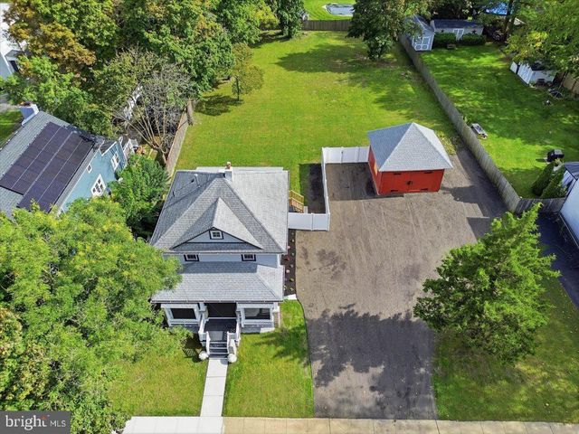 120 WASHINGTON AVE, Berlin, NJ 08009