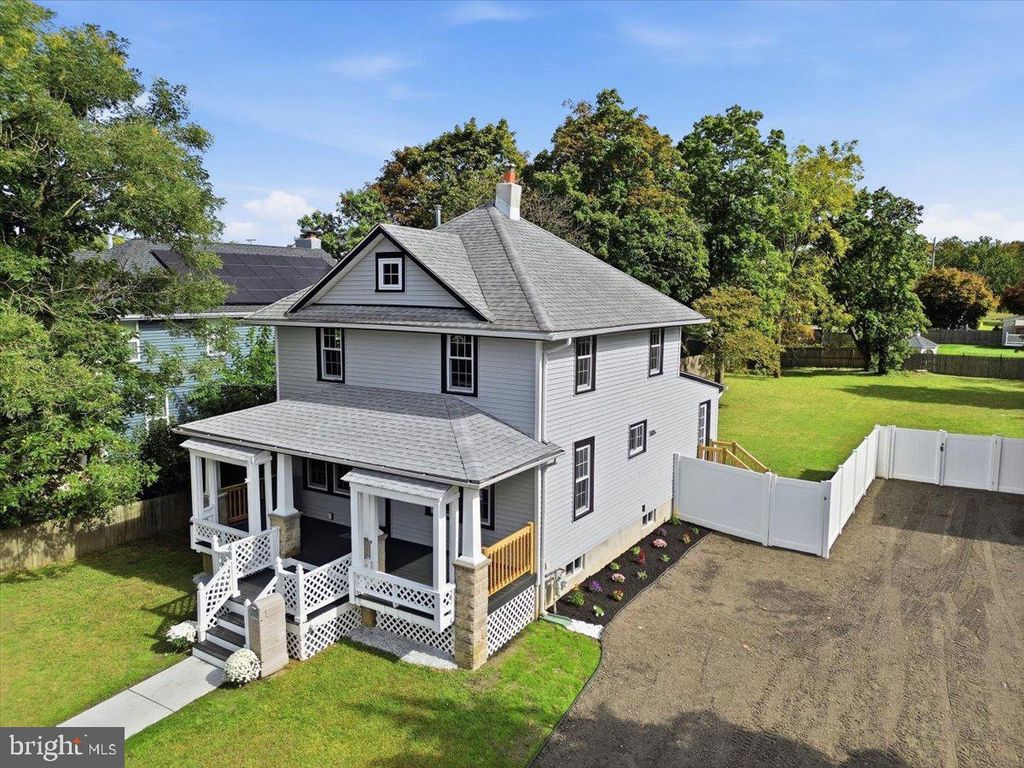 120 WASHINGTON AVE, BERLIN, NJ 08009 — exterior