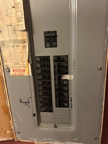 312 W Cherry Avenue W, Fergus Falls, MN 56537