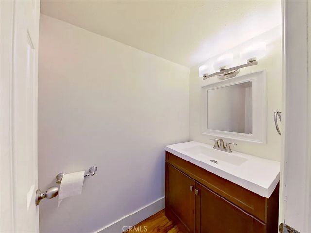 27464 Country Glen, Agoura Hills, CA 91301