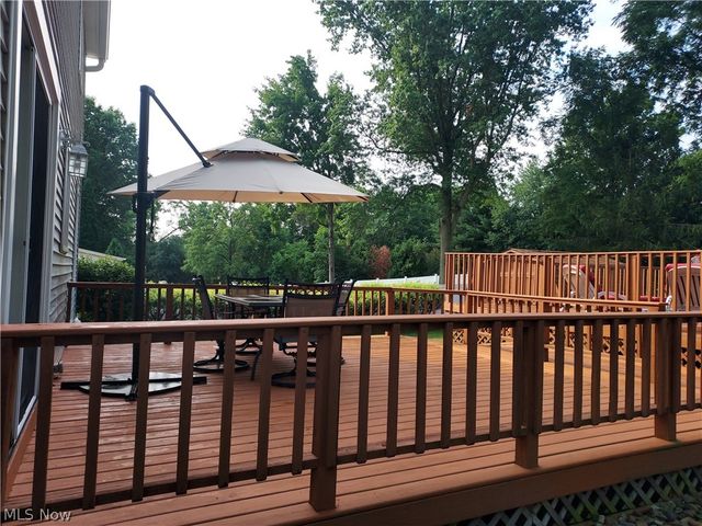 1329 Valley View Drive, Youngstown, OH 44512