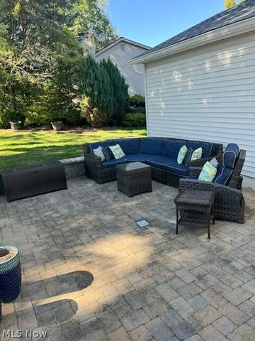 1329 Valley View Drive, Youngstown, OH 44512