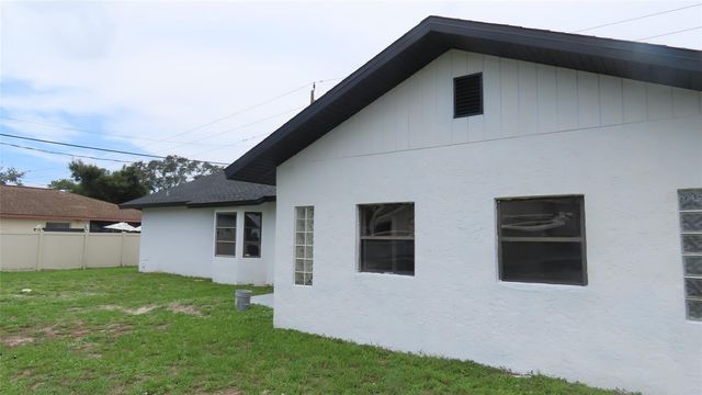 807 NECTAR ROAD, Venice, FL 34293