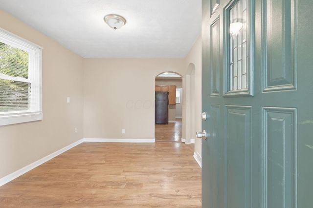 2297 Albert Avenue, Columbus, OH 43224