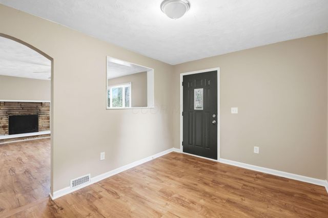 2297 Albert Avenue, Columbus, OH 43224