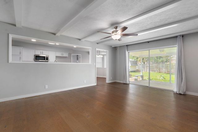 1919 E Meadow Drive, Springfield, MO 65804