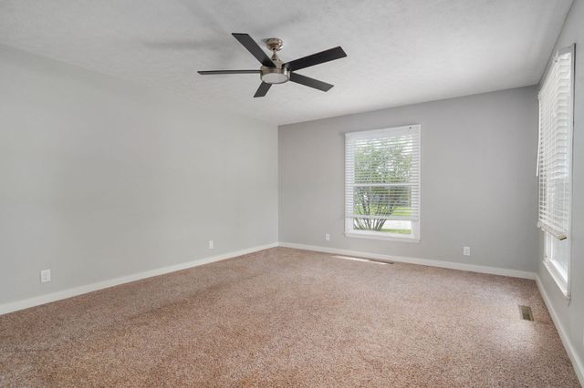 1919 E Meadow Drive, Springfield, MO 65804