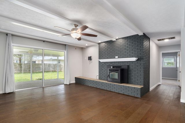 1919 E Meadow Drive, Springfield, MO 65804