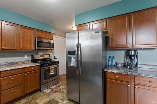 29671 Carolina Avenue, Elkhart, IN 46516