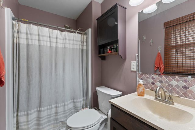 29671 Carolina Avenue, Elkhart, IN 46516