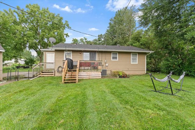 29671 Carolina Avenue, Elkhart, IN 46516