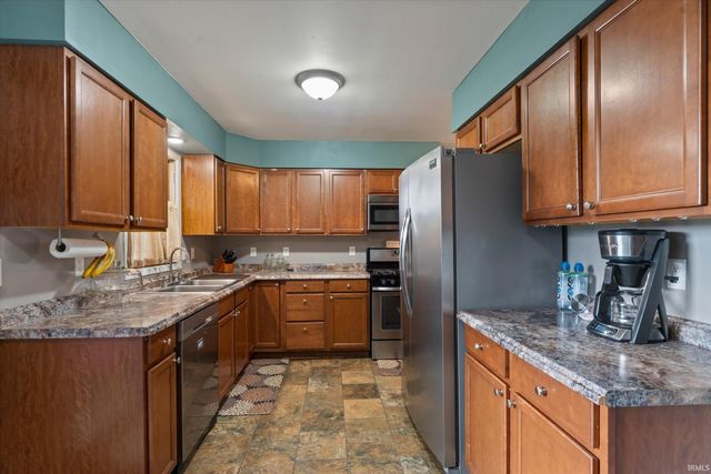 29671 Carolina Avenue, Elkhart, IN 46516