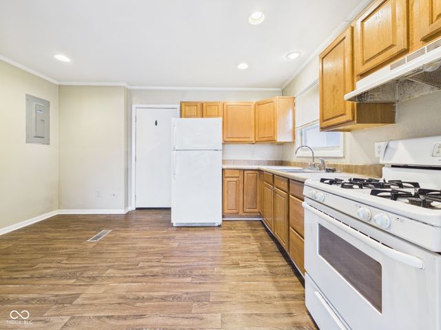 105 Mohawk Court, Anderson, IN 46012