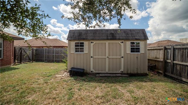 2112 Lincoln Court, Belton, TX 76513