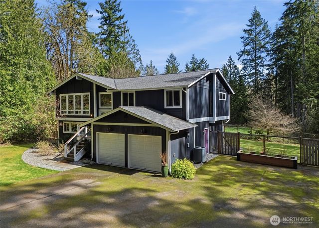2065 Opdal Rd E, Port Orchard, WA 98366