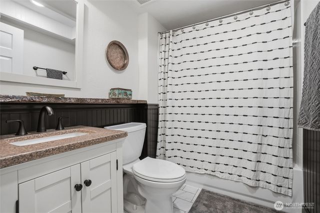 2065 Opdal Rd E, Port Orchard, WA 98366