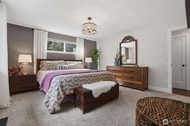 2065 Opdal Rd E, Port Orchard, WA 98366