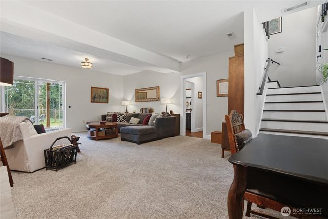 2065 Opdal Rd E, Port Orchard, WA 98366