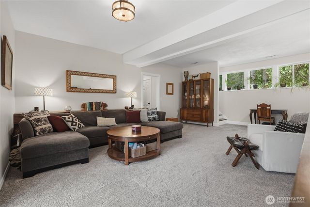 2065 Opdal Rd E, Port Orchard, WA 98366